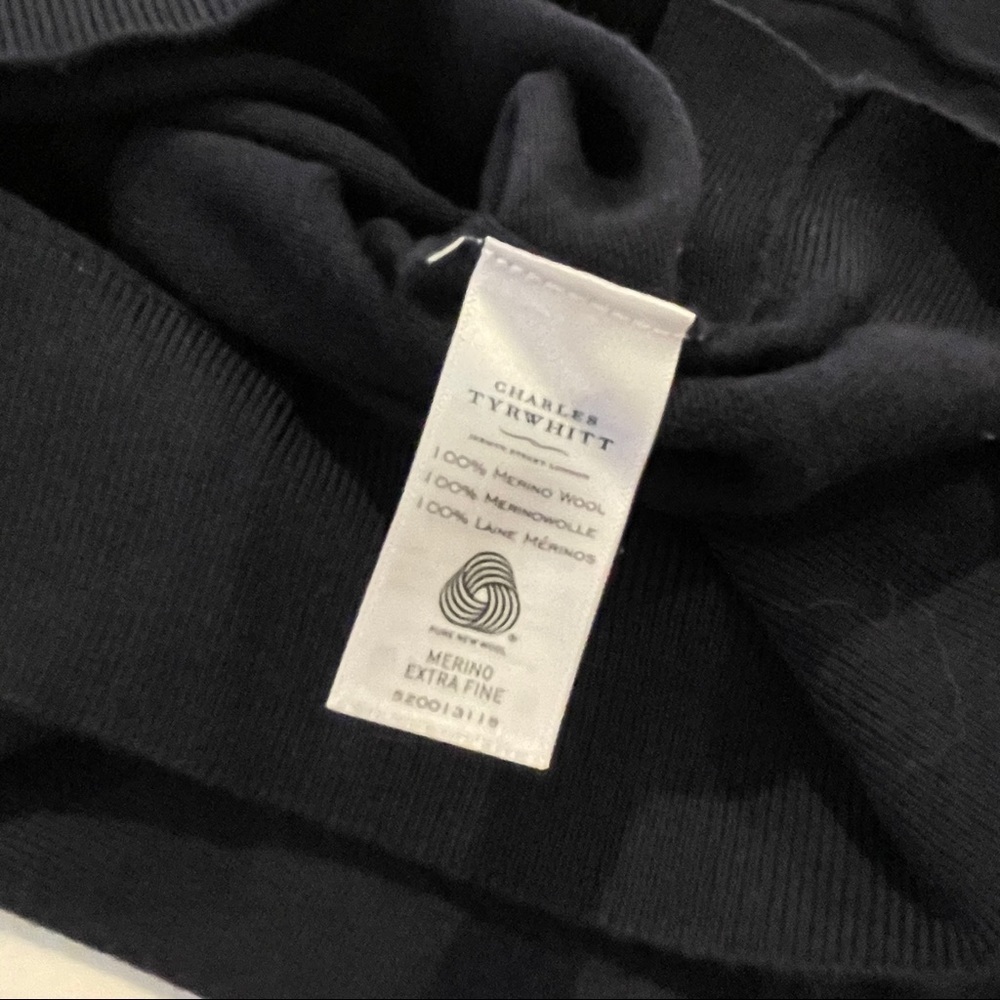 Charles Tyrwhitt Merino Henley - Picture 3 of 4